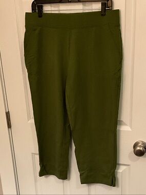 Denim&Co Olive Cropped Pull-On Capri Pants